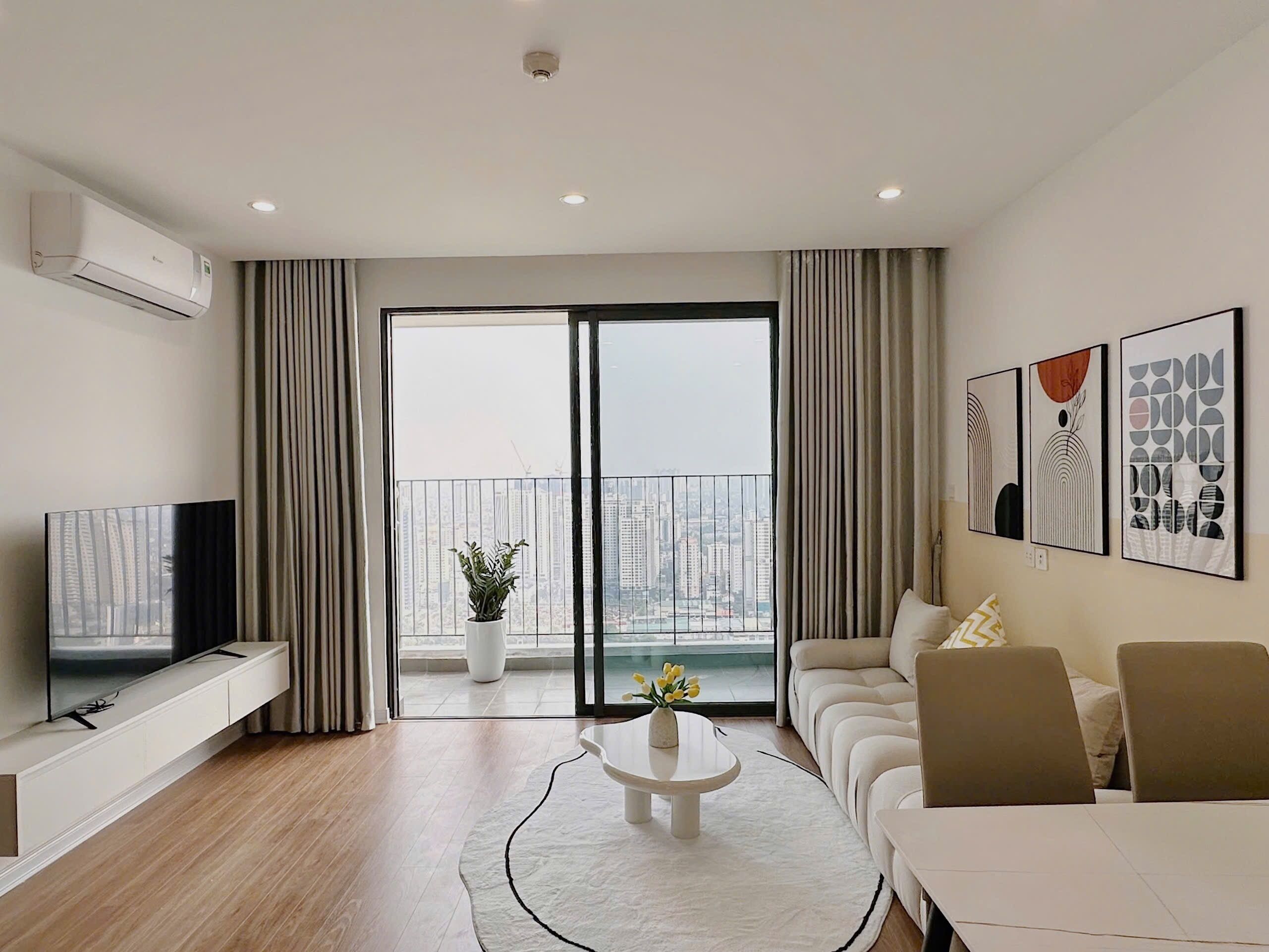 Deluxe Apartment, 1 Queen Bed with Sofa bed, Balcony, Lake View