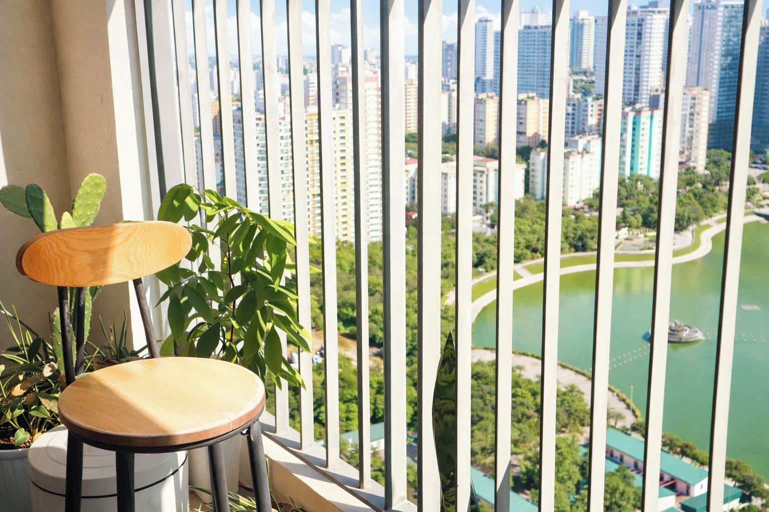 Deluxe Apartment, 1 Queen Bed with Sofa bed, Balcony, Lake View | Balcony