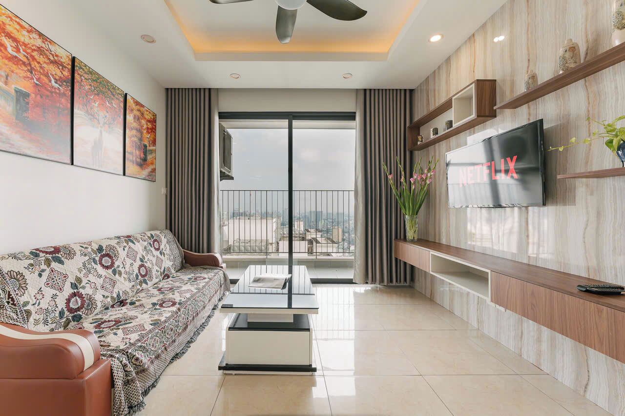 Apartemen Deluks, 2 kamar tidur, balkon, pemandangan kota | Seprai katun Mesir, seprai premium, busa memori, dan minibar