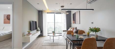 豪華公寓, 2 間臥室, 露台, 城市景 | 埃及棉床單、高級寢具、記憶棉床墊、迷你吧