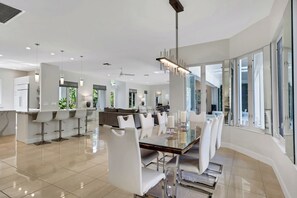 Dining - EverHouse at The Moorings (Naples)