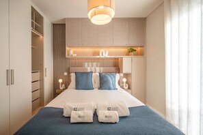 Desk, iron/ironing board, Internet, bed sheets - GuestReady - Maleo Living Apartments - 7C1 (Lisbon)