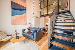 TV - GuestReady - Lisbon Cozy Retreat (Lisbon)