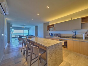 Private kitchen - Luxury Oceanfront Apartment at Yucalpeten Marina Resort  - Yucatan Home Rentals (Progreso)