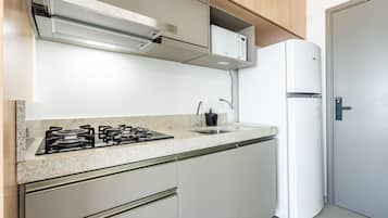 Comfort Apartment | Private kitchen | Shared fridge, microwave, stovetop, toaster