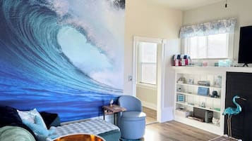 2 bedrooms, desk, iron/ironing board, free WiFi