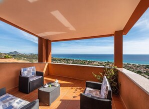 Property grounds - Villa Fior Di Mare - Cala Pira (Cala pira)