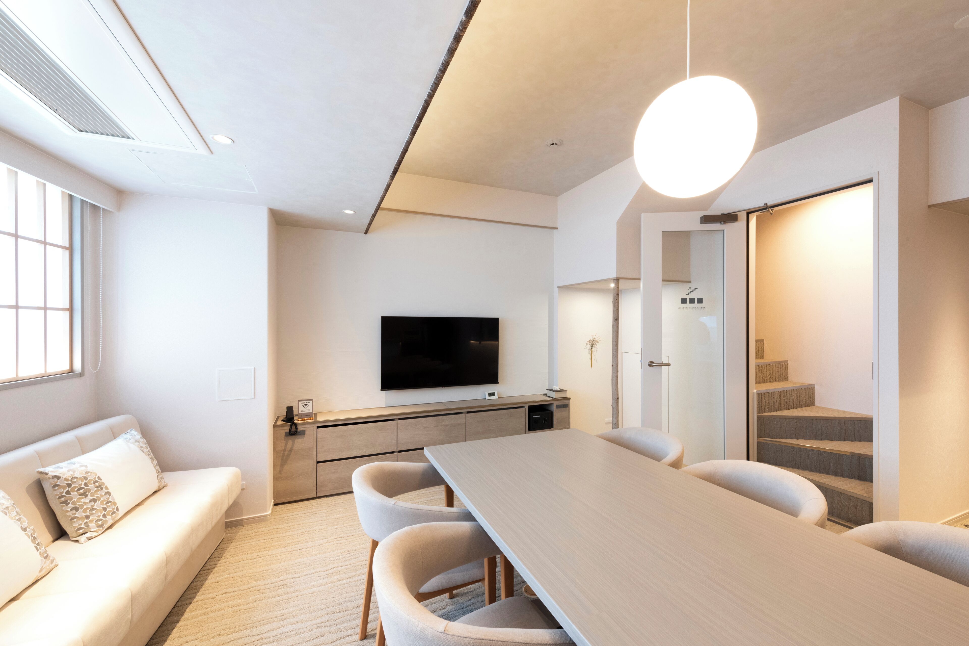 Deluxe Condo | In-room safe, laptop workspace, iron/ironing board, free WiFi