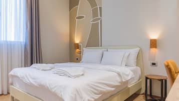 Deluxe Double Room, City View | Desk, laptop workspace, blackout drapes, soundproofing