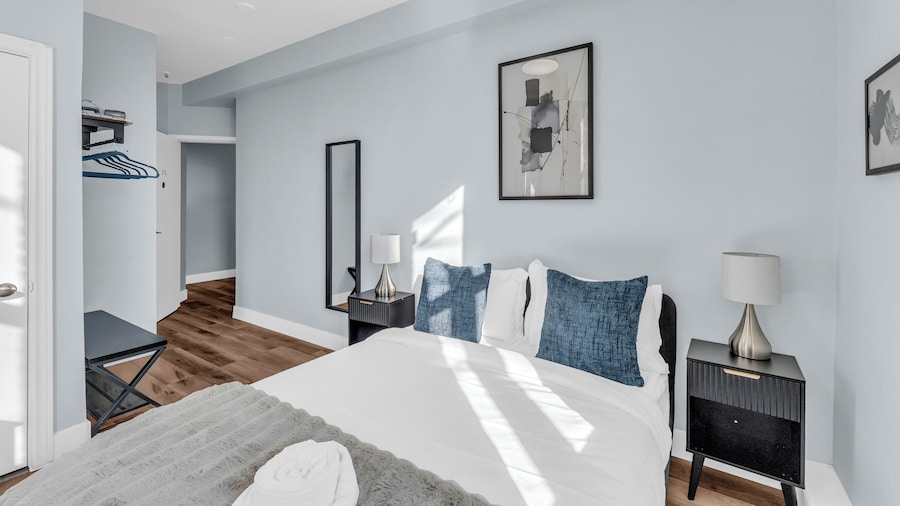 GUESTIC at Queen West