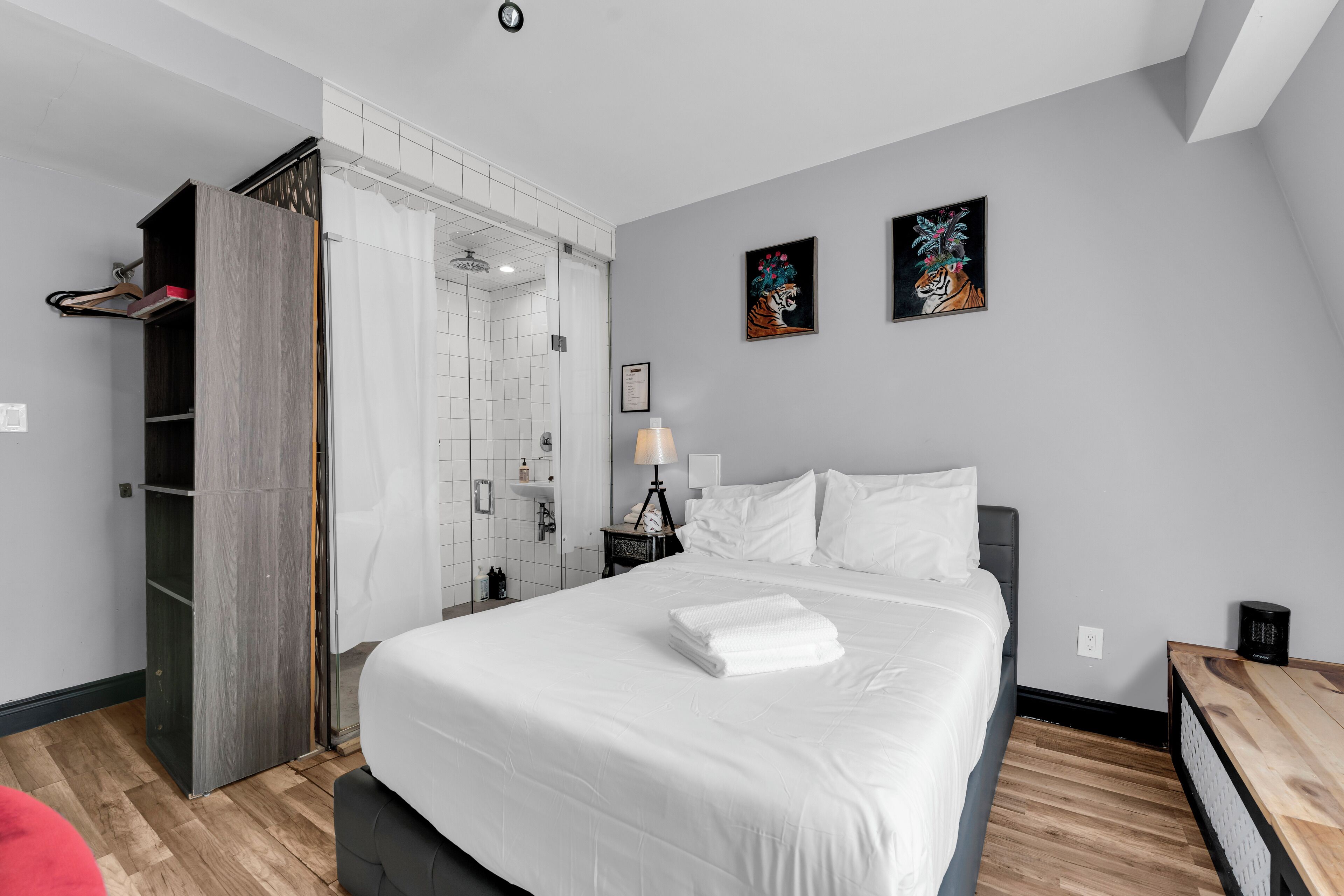 Classic Studio | Free WiFi