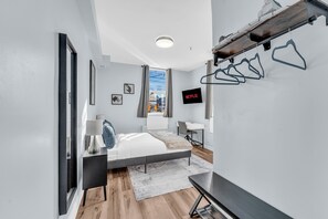 Free WiFi - GUESTIC at Queen West (Toronto)