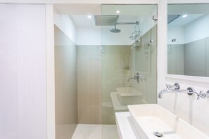 Bathroom - First Beach 203 by CTHA (Cape Town)