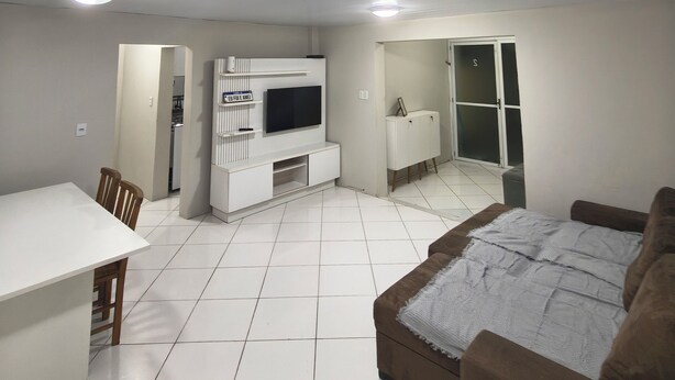 Unclassified image, 1 of 6, button - Apartment close to the beach, bars and restaurants, excellent accommodation. (Florianópolis)
