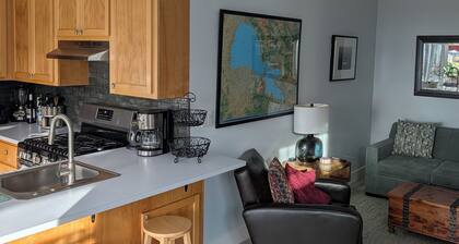 Rocky Point Cottage Lakefront 3bd 2ba