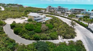 Exterior - Luxury 3-Bedroom Villa with AC in Long Bay Hills Near Beach (Long Bay Hills)
