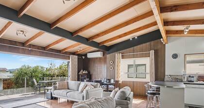 The Summer Bach at Cooks Beach