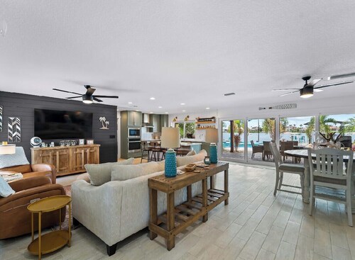 Perfect waterfront home with amazing views, a heated pool and a hot tub!!!