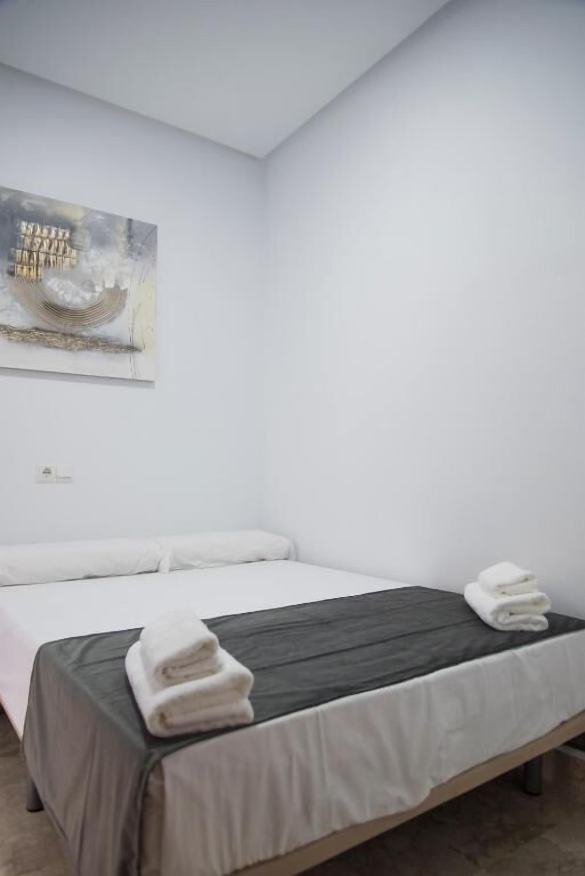 遮光カーテン、アイロン / アイロン台