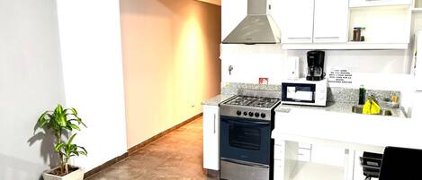 Microwave, oven, stovetop, coffee/tea maker