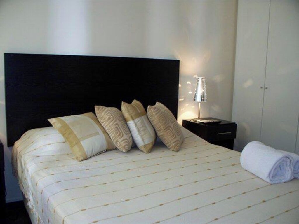 2 soverom, strykejern/-brett, wi-fi og sengetøy