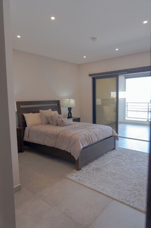 2 habitaciones, tabla de planchar con plancha y wifi