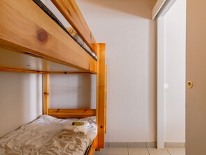 2 bedrooms - Oceanfront Gem on Rue Anatole France (La Tranche-sur-Mer)