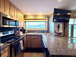 微波炉、烤箱、炉灶、洗碗机