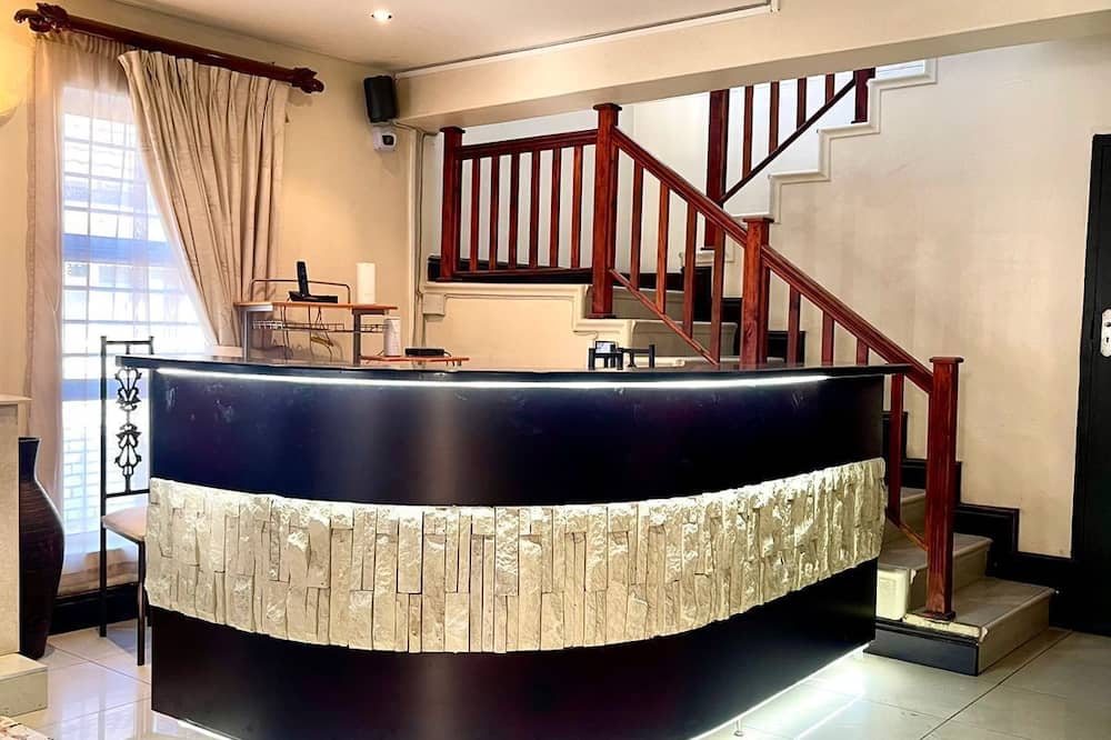 J&T Cape Lodge by ETM