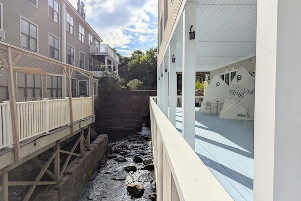 Enceinte de lâhĂ©bergement