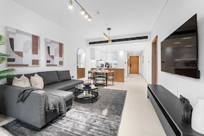 Room - Stayshort - Chic 1 Bedroom Apartment That Sleeps 2 in JVC (Dubai)
