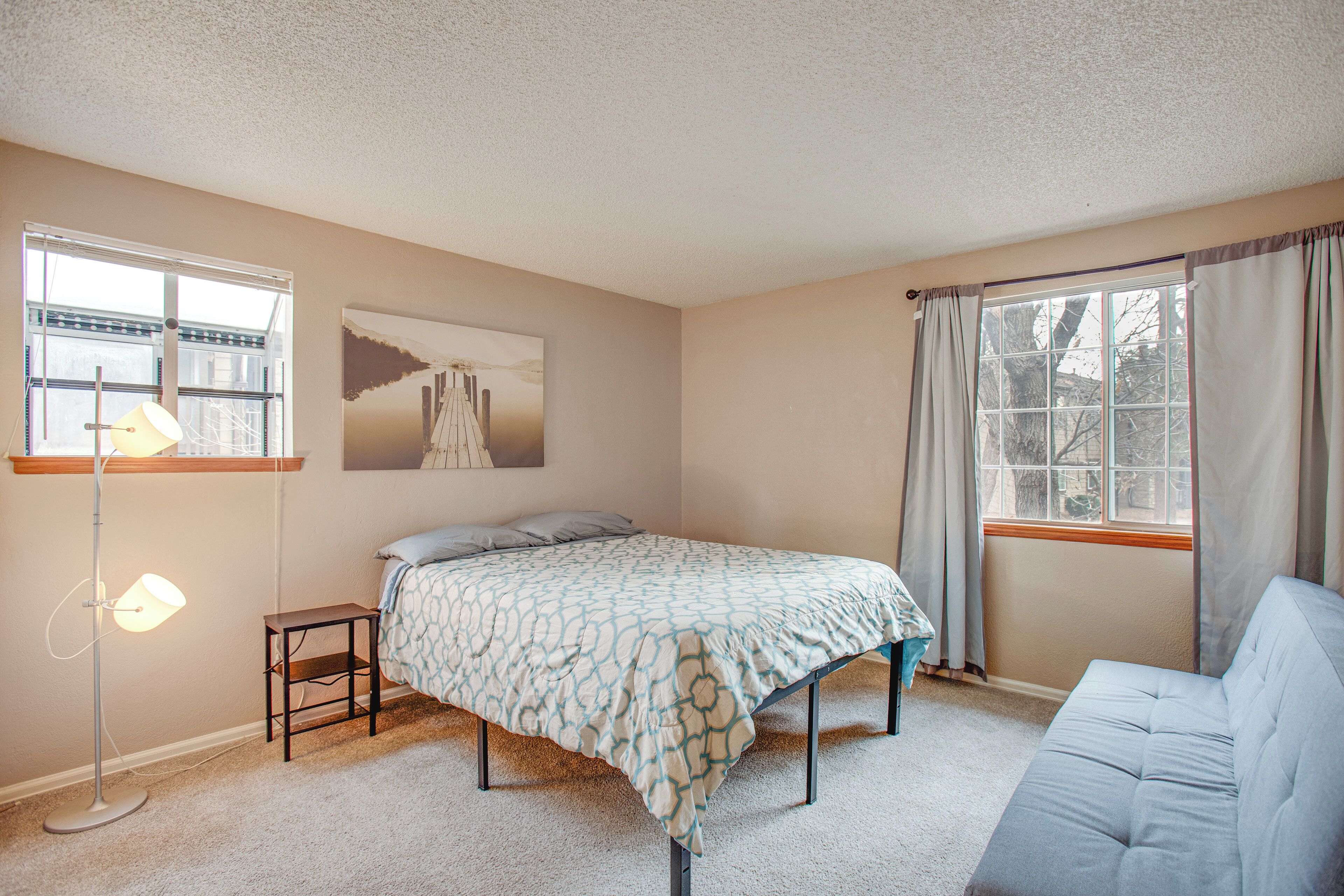 1 bedroom, iron/ironing board, Internet, bed sheets