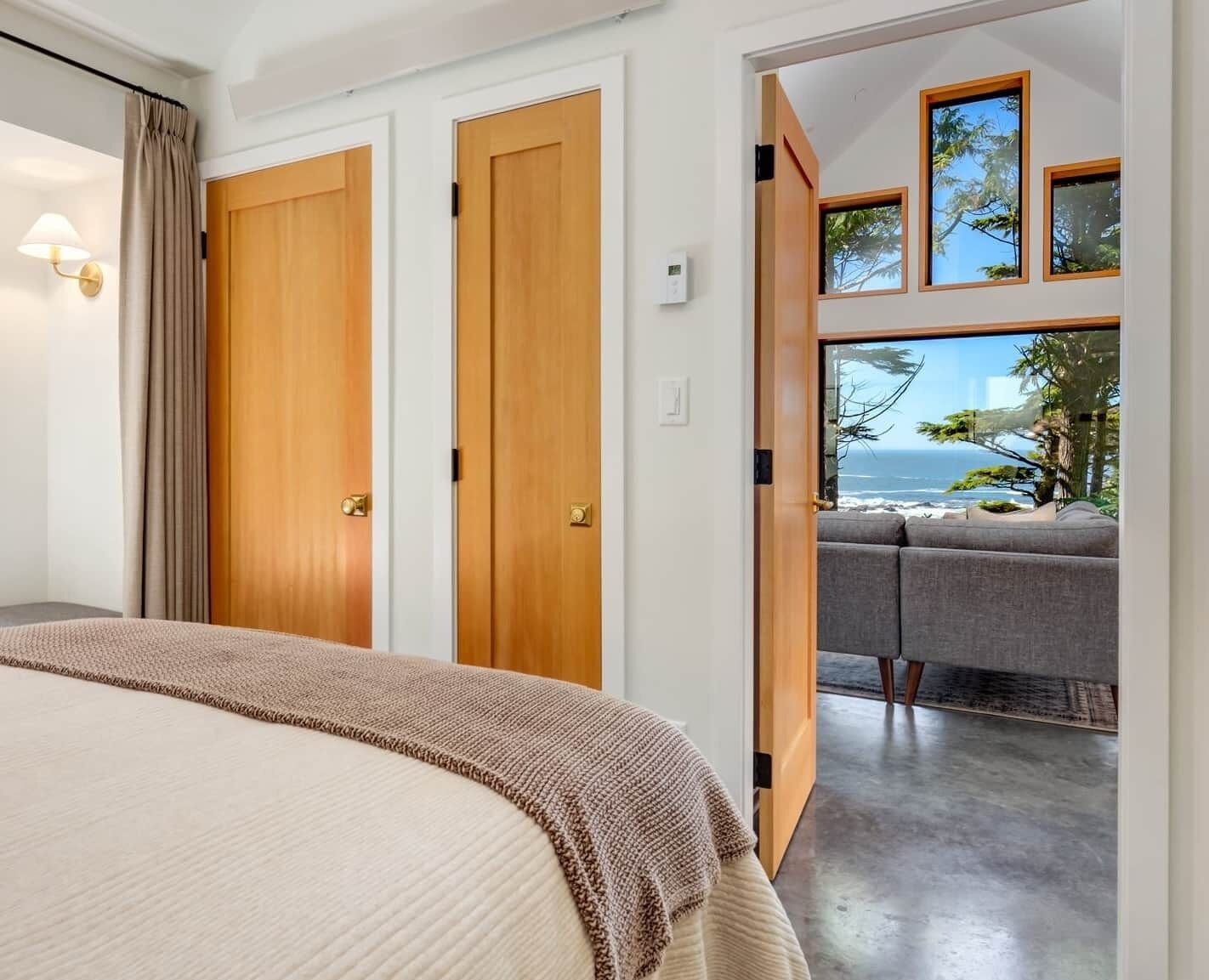 1 bedroom, desk, free WiFi, bed sheets