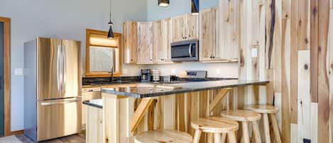 Refrigerador, microondas, parrilla de estufa y lavavajillas