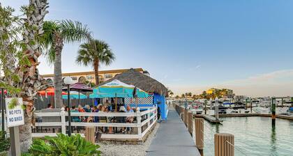 Oceanside Marco Island Retreat: Pool & Tennis!