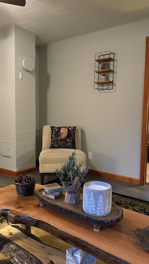 Interior - Zen Cottage in Middle Inlet: Recharge in Nature (Crivitz)