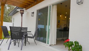 Outdoor dining - 4BR • Game Room • Fenced Yard • Fire Pit • Near World Equestrian Center (Ocala)