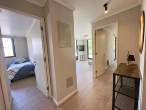 2 soverom, strykejern/-brett, wi-fi (inkludert) og sengetøy