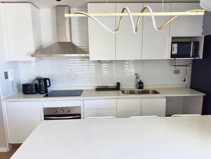 Microondas, horno y parrilla de estufa 
