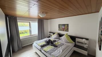 2 habitaciones, wifi gratis y ropa de cama