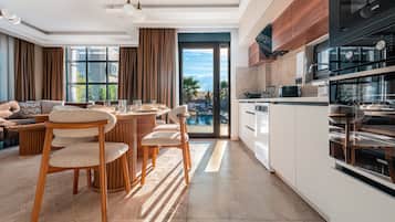 Villa Confort, 3 chambres, balcon, vue mer | Cuisine privée