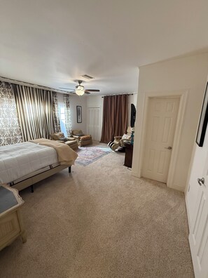 2 bedrooms, iron/ironing board, free WiFi, bed sheets