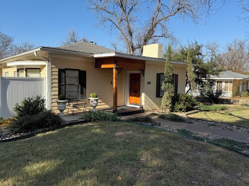 Large  2-bedroom bungalow in the sought after Sayles blvd area w/ large yard