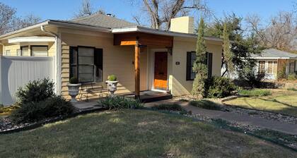 Large 2-bedroom bungalow in the sought after Sayles blvd area w/ large yard