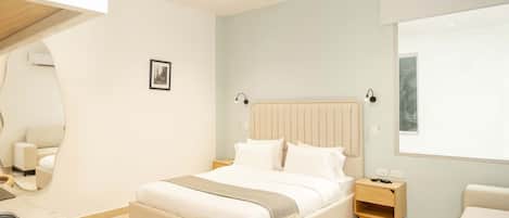 1 bedroom, desk, iron/ironing board, WiFi