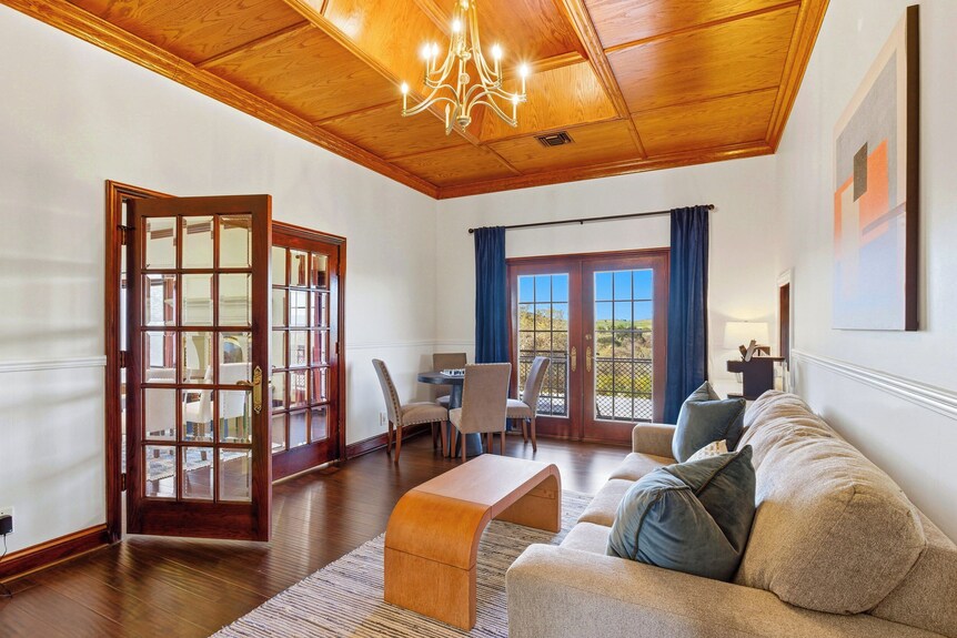 Indoor Pool & Spa - Gym - Sauna - Pickleball Court - Lake Elsinore, CA