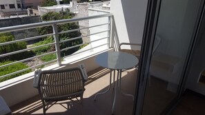 Property grounds - EXCELLENT STUDIO AT 26 MARZO AND BUXAREO - POCITOS NEAR THE BEACH (Montevideo)