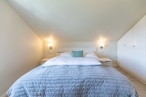 House | 4 bedrooms, individually furnished, iron/ironing board - Skandinavisches Reihenhaus in Dagbuell mit Sauna (Dagebuell)