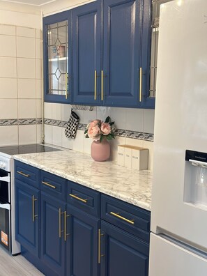 Private kitchen - The Manger
Stylish 3-Bed Coastal Home with Scandinavian Charm (Gorleston-on-Sea)