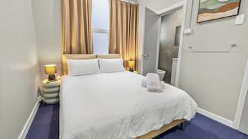 Habitación doble, 1 cama Queen size | Wifi gratis y ropa de cama